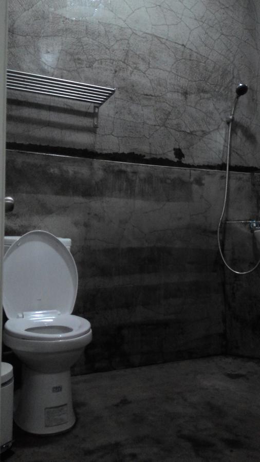 4 57 Hostel T'ai-tung Kültér fotó